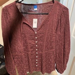 Brand new burgundy top